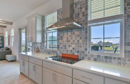 Rise and Shine Beach House with Ocean Views and Pointe West Resort Pools - Foto 49