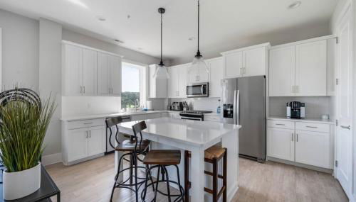 Luxury Downtown Loft - Balcony and Rooftop Bar! - Foto 3