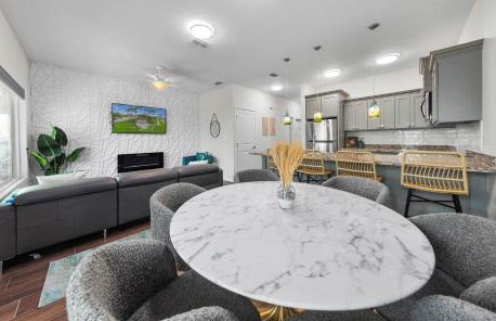 Bayfront Cottage- Pool - Hot Tub - Close to Beach - Foto 7