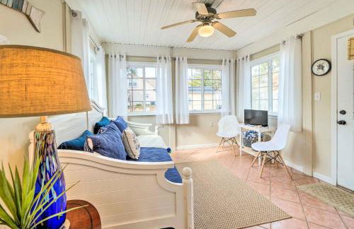 Oak Island Hideaway Hut about 1 Mi to Long Beach! - Foto 1