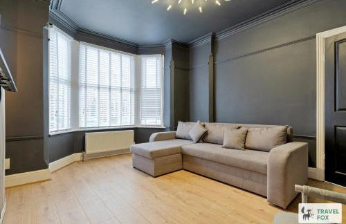 Liz's 4 Bed House: Close to the Motor Point Arena - Foto 41