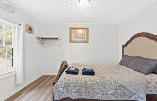 Dolphin Cove - Whole WATERFRONT House with Dock - Foto 31