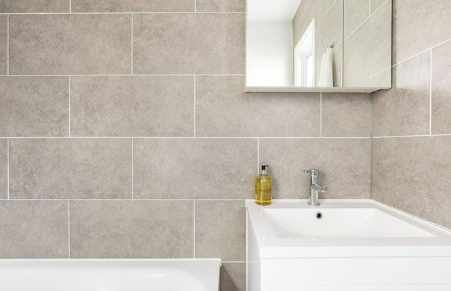 Charming 3-bed Apartment in London - Foto 41