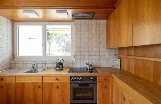 Luxury Apartment With Smart TV Free Parking Large Garden - Photo 26