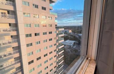 Ap próx ao shopping com garagem, piscina e ar - Foto 14