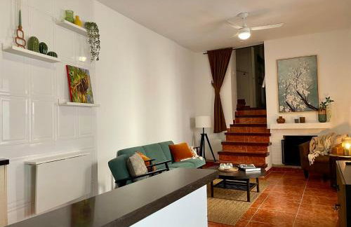 Cosy Andalusian Home with Roof Terrace in Town Centre - Photo 10