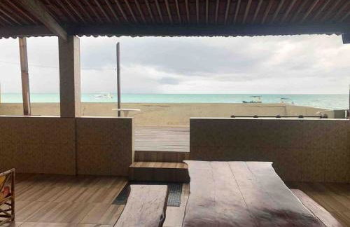 Casa a Beira mar, em frente ao Caminho de Moisés - Foto 21