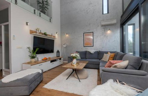 Gorgeous Home In Vrgorac With Wifi - Foto 20