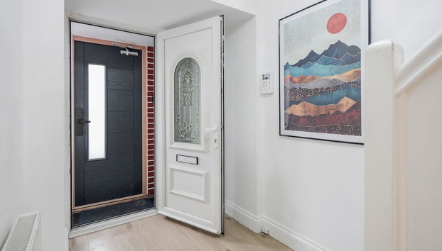 Enfield House - Foto 2, Recepción