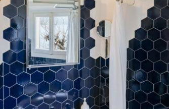 Stunning architectural villa with direct access to lake - Foto 29