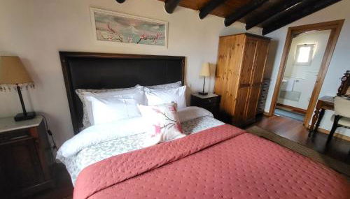 Boutique Chalet in Calheta - Foto 5, wardrobe