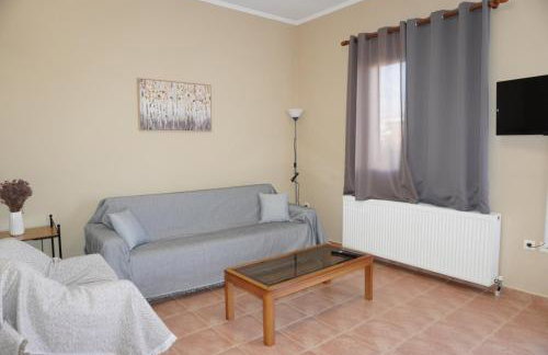 Papadakis Family Home - 2 BR Apartment - Photo 6