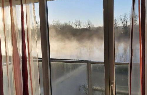 Confort et panorama T3 face à la rivière - Foto 14