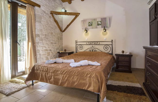 Villa Nionios Large Private Pool Walk to Beach Sea Views A C Wifi - 1033 - Foto 10