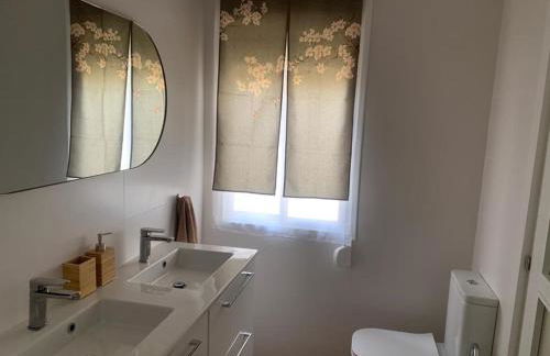 Fantástico piso con piscina y balcón en el Medano - Foto 13