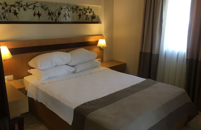 Villanaz Apart Hotel - Photo 4