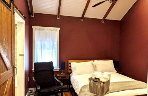 Walkable Elmwood Cottage, No Chores 2Bath 2BR 1Car - Foto 17