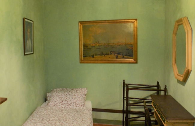 A Peaceful Oasis in a Medieval Italian Village - Foto 13