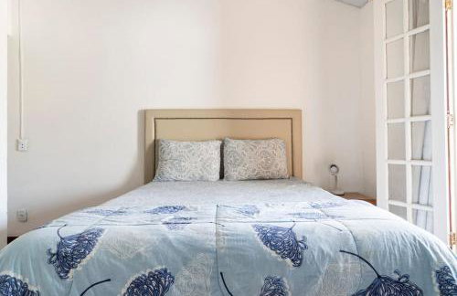 Car in the garage and everything on foot. - Photo 21