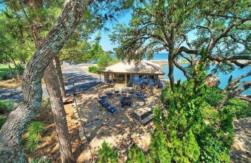 Luxurious Lakefront Estate: Spectacular Views, Expansive Grounds and Private Jetty - Foto 43
