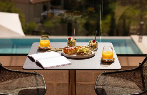 Reveli Suites - Photo 35