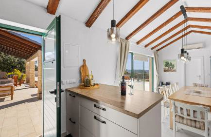 Villa MilaMar by Villas Guide - Photo 38