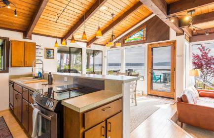 Whidbey Island Waterfront Home With Hot Tub & Sunset Views Saratoga Vista by Avantstay - Foto 28