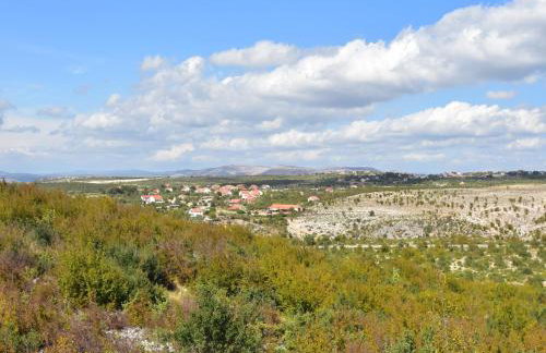 This Pleasant Holiday Home is an Ideal Starting Point to Explore Dalmatia - Foto 49