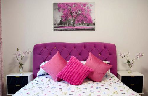 Stunning 2BR Apt - Central High Street Location - Foto 8