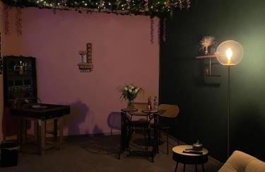 Suite mit Whirlpool, Sauna, Pole Dance und mehr - Foto 24