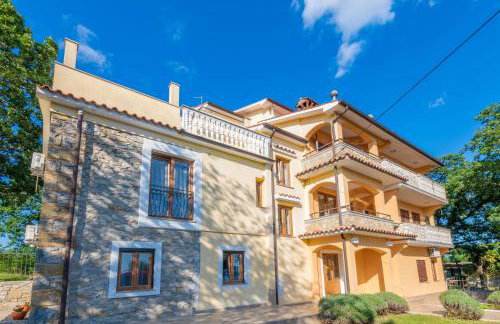 Villa Tupljak, luxury and comfort in a hidden summer hideout - Photo 4