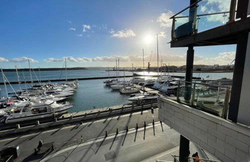 Quay & Sea View Spacious Modern Secure Parking - Photo 36