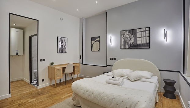 Spacious Air-conditioned Apartment Center of Paris - Foto 3, Habitación