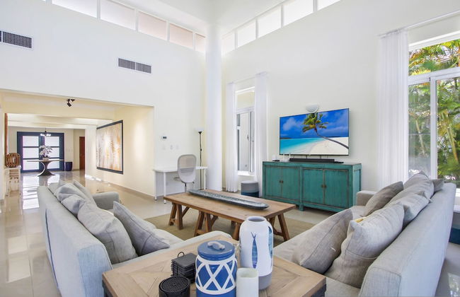 Luxury Golf Villa in Bavaro Cocotal Palma Real Pool Jacuzzi Staff - Foto 14