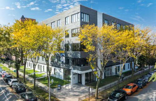 Comfy Condo - Gym Free Parking & Modern Amenities - Foto 48