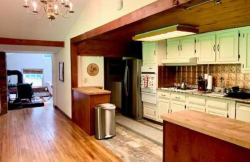 INCREDIBLE Northern Westchester Historic Hideaway - Foto 4