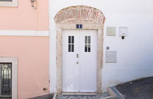 Classic Lisbon Homes: Bright & Central in Belém - Photo 56