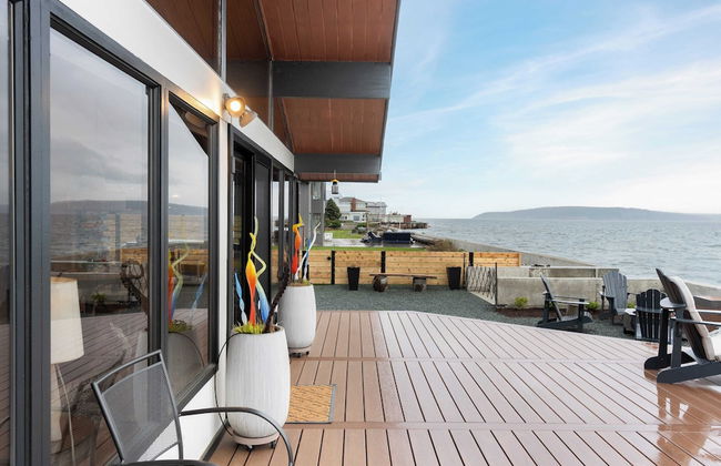 Oceanfront w/ Game Room, Fire Pit, Panoramic Views Angels Landing by Avantstay - Photo 36