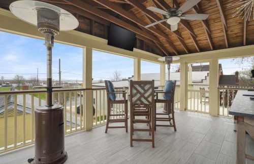 Artist Apartment - Idyllic villa steps from Town & the waterfront! - Foto 32