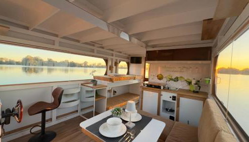 Hausboot in Berlin, festliegend im Yachthafen Schmöckwitz, mit Heizung - Foto 2