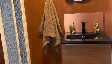 Beau studio avec accès plage, jardin, piscine, tennis, vélos, Netflix - Photo 5, towels