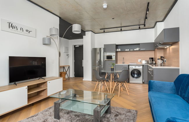 Bridgewater One Luxury Apartments - Photo 78