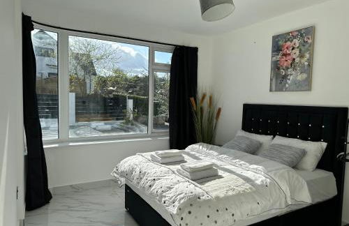 Luxurious & Elegant 6-Bed House - Foto 12