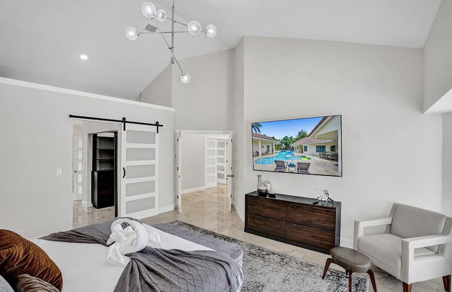 The Grand Luxe 8BR Villa w Pool and Basketball - Foto 57