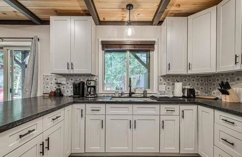 Elderberry Bluejay Location Goals Tub Time - Photo 57