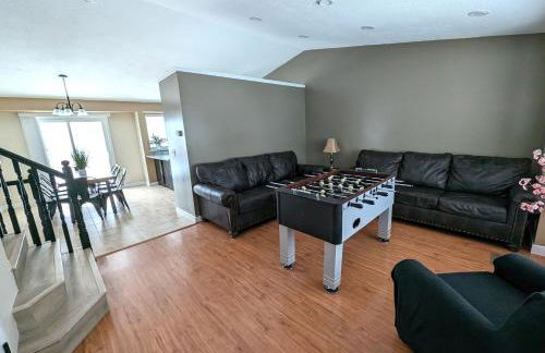 Cute Spacious Home - Photo 23