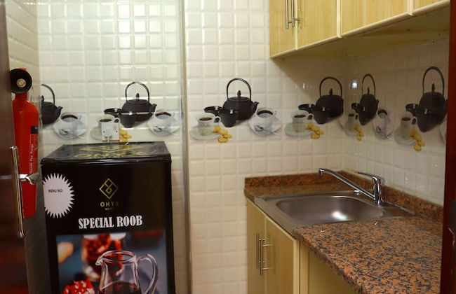 ONYX HOTEL APARTMENTS - Photo 28