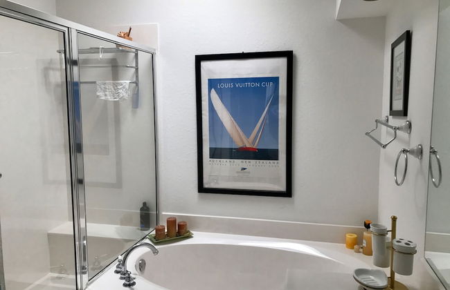 Private-Luxurious Mediterranean Villa - Photo 18