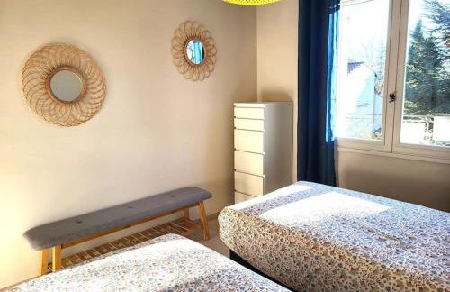 Maison avec piscine chauffée, centre village - Foto 24