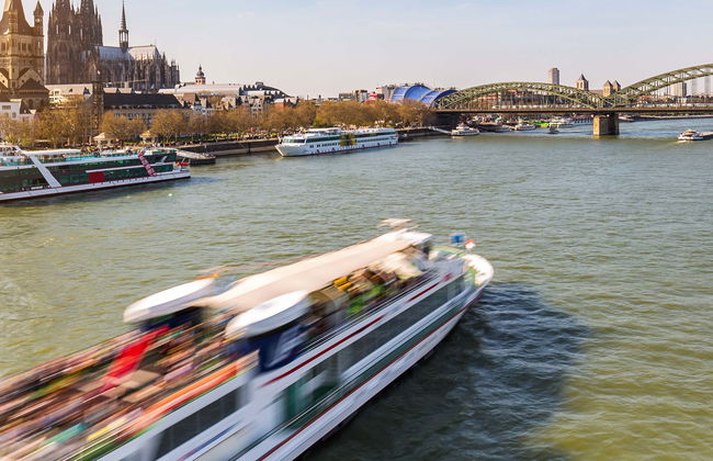 Boat Trip in Cologne - Photo 1